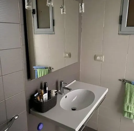 Apartment Stunning, Spacious, Beachfront In *