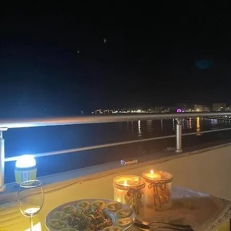 Lejlighed Stunning, Spacious, Beachfront In Vlorë